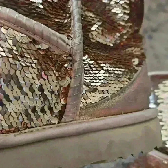 Ugg Womens Rose GoldClassic Boots Classic Short Sequin Boot 8 - Picture 16 of 16